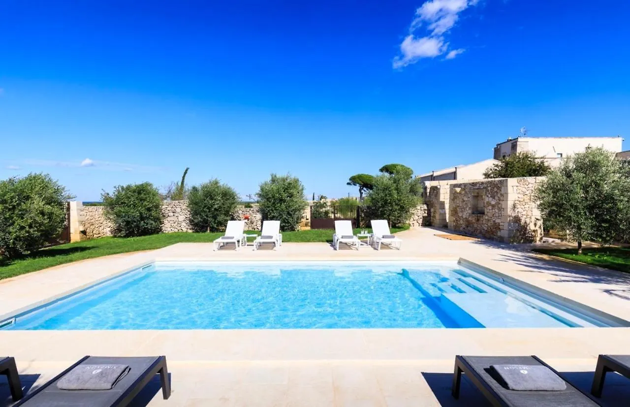 Villa Masseria Specchia Lecce